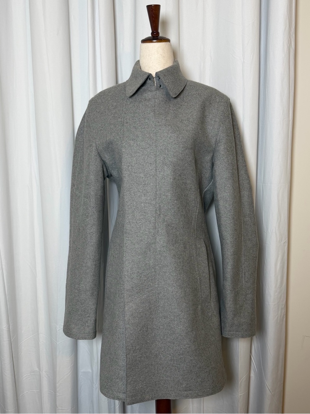 Reiss Gray Wool Blend Coat Small Hidden Zip Minimalist Tailored Hook Collar